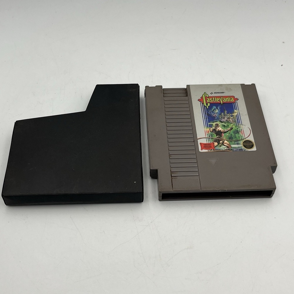 VTG Castlevania Nintendo NES Game w Sleeve 1985 TESTED AND AUTHENTIC